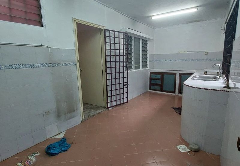 Jalan Santalia , Taman Flora Heights, Pasir Gudang