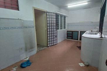 Jalan Santalia , Taman Flora Heights, Pasir Gudang