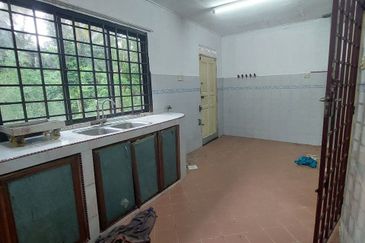 Jalan Santalia , Taman Flora Heights, Pasir Gudang