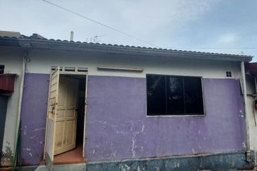 Jalan Santalia , Taman Flora Heights, Pasir Gudang