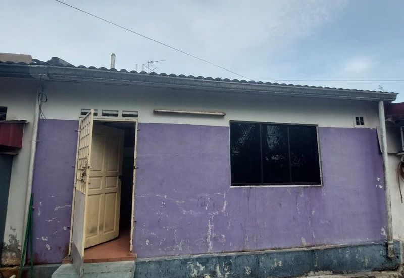 Jalan Santalia , Taman Flora Heights, Pasir Gudang