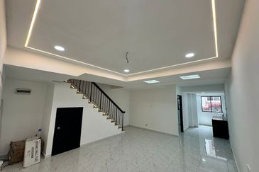 Jalan Banang, Taman Bukit Tiram