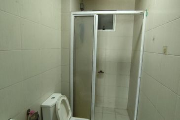 Meridin Bayvue Apartment