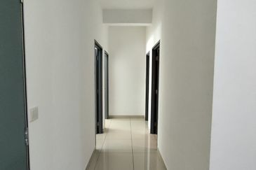 Meridin Bayvue Apartment