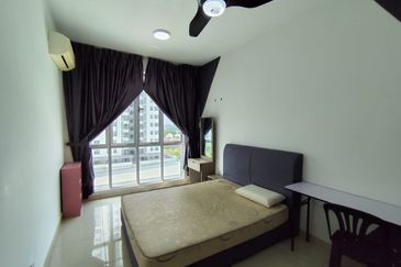 Meridin Bayvue Apartment