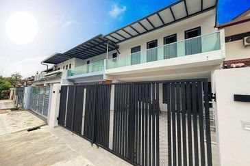 Fully Renovated @ Jalan Permas 6/x, Permas Jaya