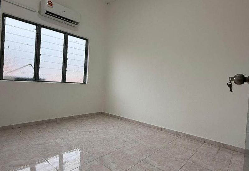 Taman Pulai Utama Flat