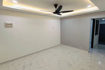 Fully Renovated @ Jalan Sri Makmur, Taman Sri Makmur