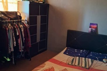 Flat Taman Ungku Tun Aminah