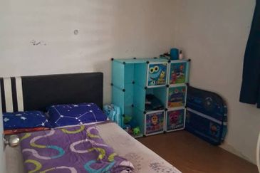 Flat Taman Ungku Tun Aminah