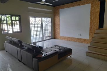 Menglembu Impiana Adril, Menglembu, Ipoh, Perak