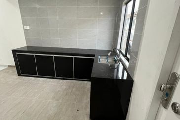 Fully Renovated @ Jalan Pulai Mesra 14, Kangkar Pulai