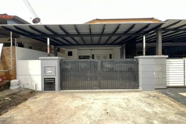 Fully Renovated @ Jalan Pulai Mesra 14, Kangkar Pulai