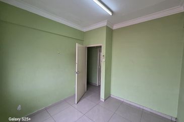 Pangsapuri Jasa, Mutiara Rini