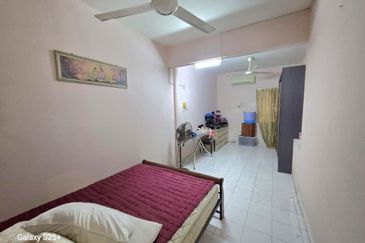 Fully Renovated @ Jalan Sri Putri, Taman Putri Kulai