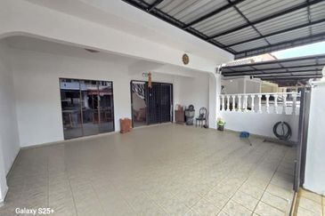 Fully Renovated @ Jalan Sri Putri, Taman Putri Kulai