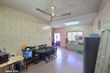 Fully Renovated @ Jalan Sri Putri, Taman Putri Kulai