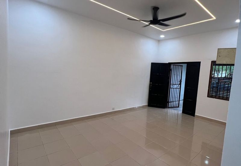 Unblock View @ Jalan Ronggeng, Taman Nesa Skudai 