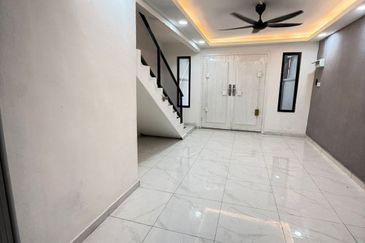 Fully Renovated @ Jalan Teratai 79, Taman Johor Jaya