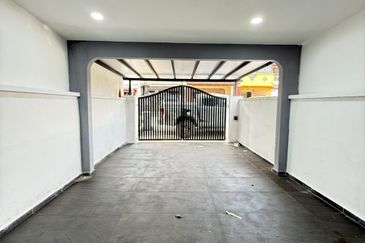 Fully Renovated @ Jalan Teratai 79, Taman Johor Jaya