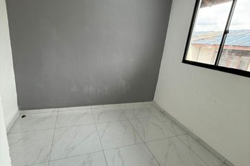 Fully Renovated @ Jalan Teratai 79, Taman Johor Jaya