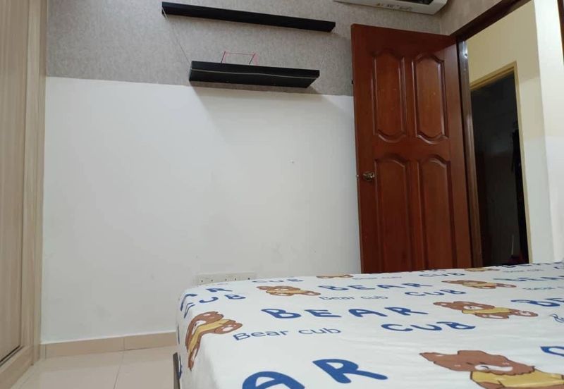 Flat Taman Plentong Utama