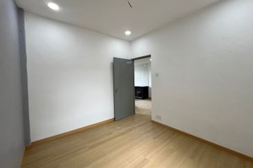 Taman Pulai Utama Flat