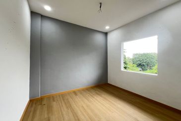 Taman Pulai Utama Flat