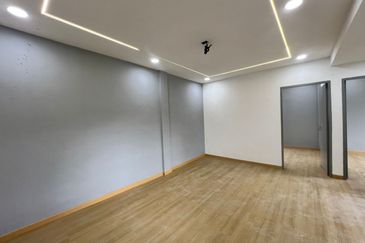 Taman Pulai Utama Flat