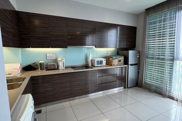 Somerset Puteri Harbour