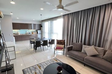 Somerset Puteri Harbour