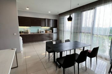 Somerset Puteri Harbour