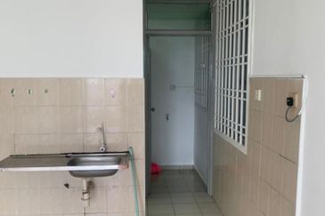 Jalan Serunai, Taman Saleng, Senai