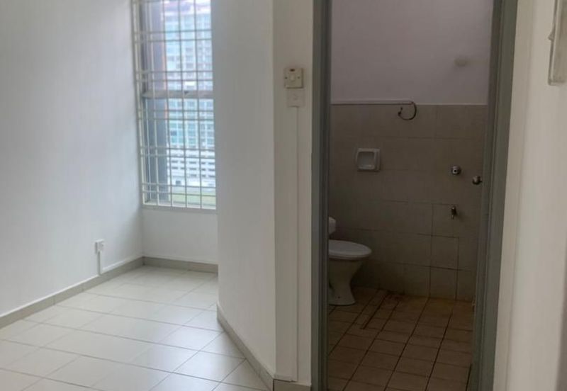 Jalan Serunai, Taman Saleng, Senai