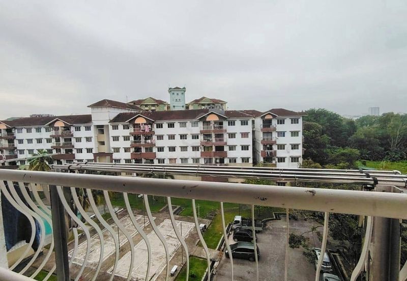 Sri Kenari Apartment