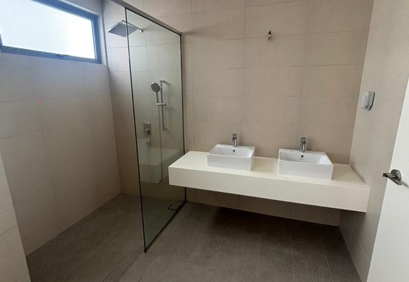 Broadleaf Residences, Hometree