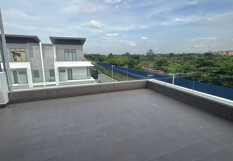 Broadleaf Residences, Hometree