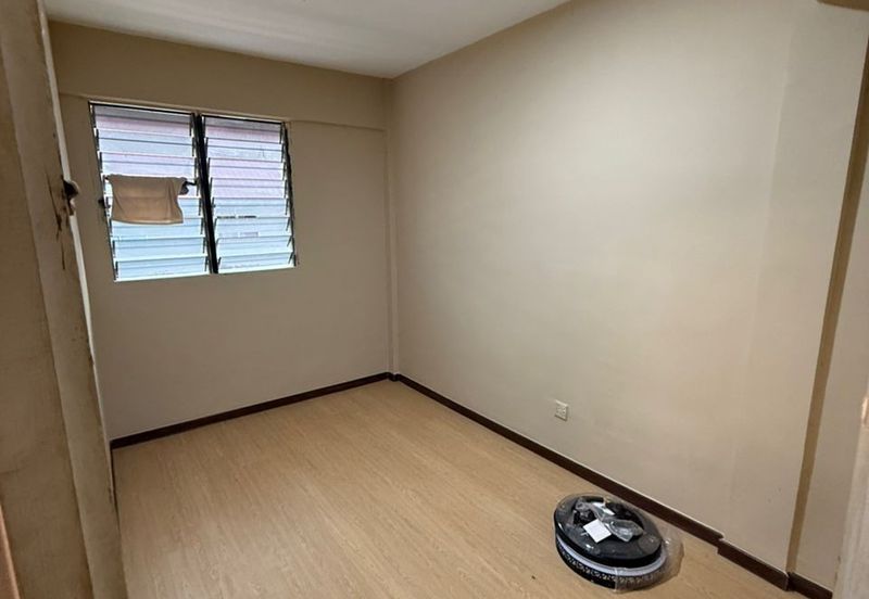 Flat Taman Plentong Utama