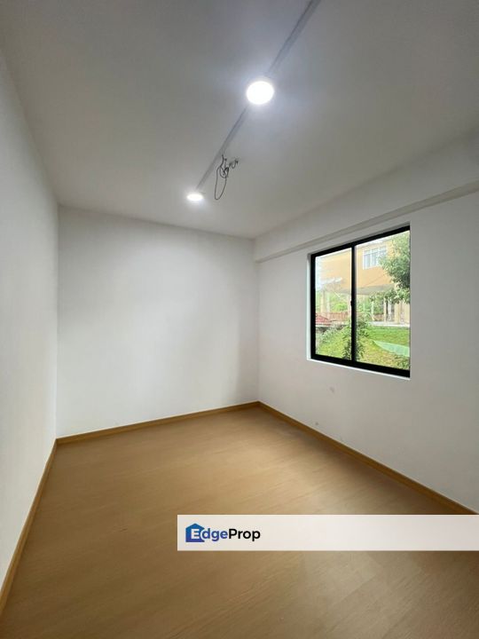 Corner Unit @ Ehsan Jaya Rumah Pangsa Sri Orkid, Johor, Johor Bahru