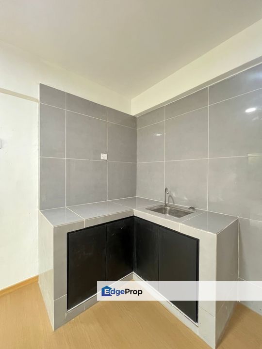 Corner Unit @ Ehsan Jaya Rumah Pangsa Sri Orkid, Johor, Johor Bahru