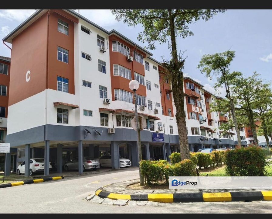 Sri Putra Apartment , Jalan Meranti 7 Bandar Putra Kulai Johor, Johor, Kulai