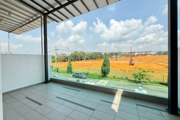 Jalan Alam Masai, Masai