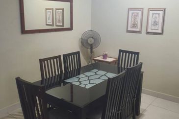 Golden Sands Seaview Residence