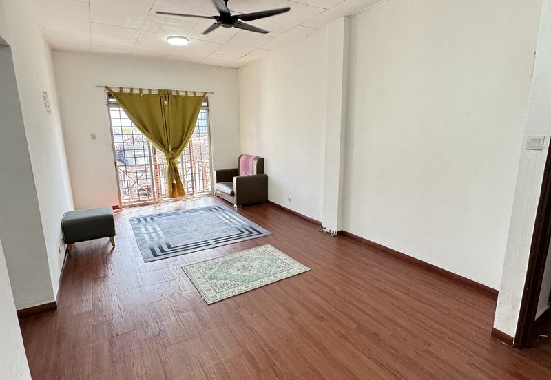 Ria 1 Apartment, Taman Megah Ria