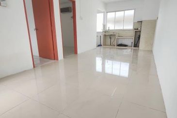 Flat Taman Ungku Tun Aminah