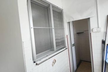 Flat Taman Ungku Tun Aminah