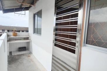 Flat Taman Ungku Tun Aminah