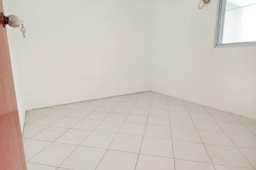 Flat Taman Ungku Tun Aminah