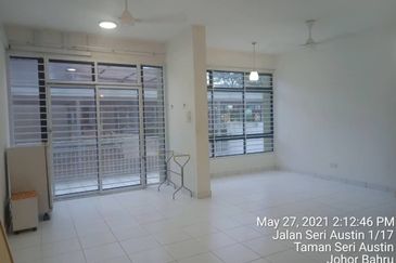 Seri Austin Luxury Apartment