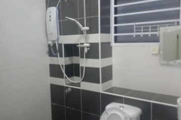 Seri Austin Luxury Apartment